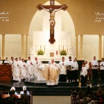 Father-Saunders-dressing-in-chasuble